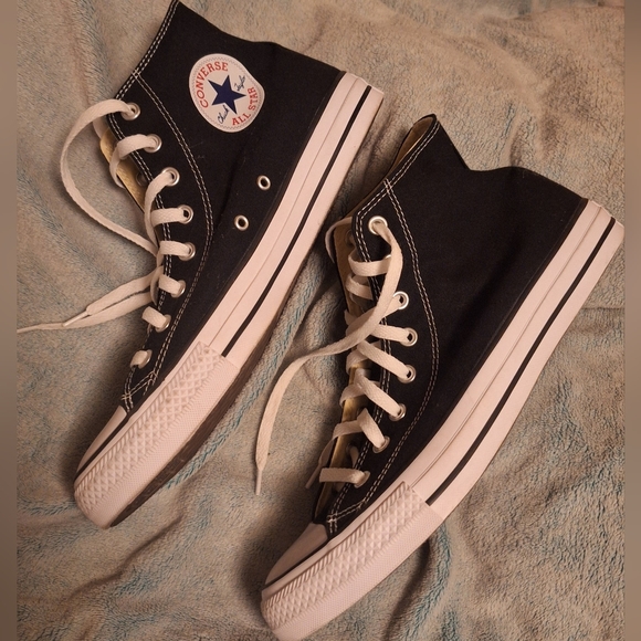 🇺🇲sz 11.5 Converse Chuck Taylor High-Top Sneakers - Picture 1 of 5